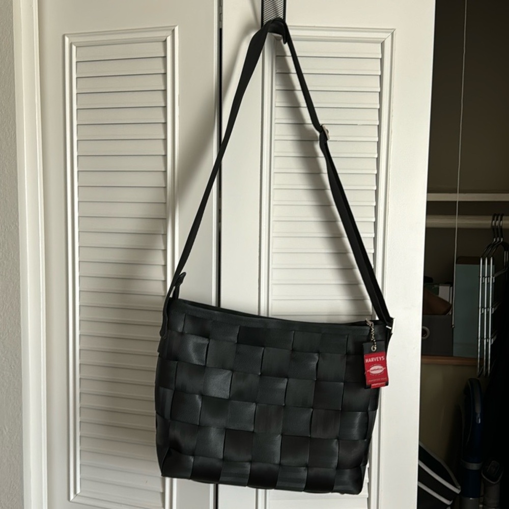 Harveys Seatbelt Messenger Bag